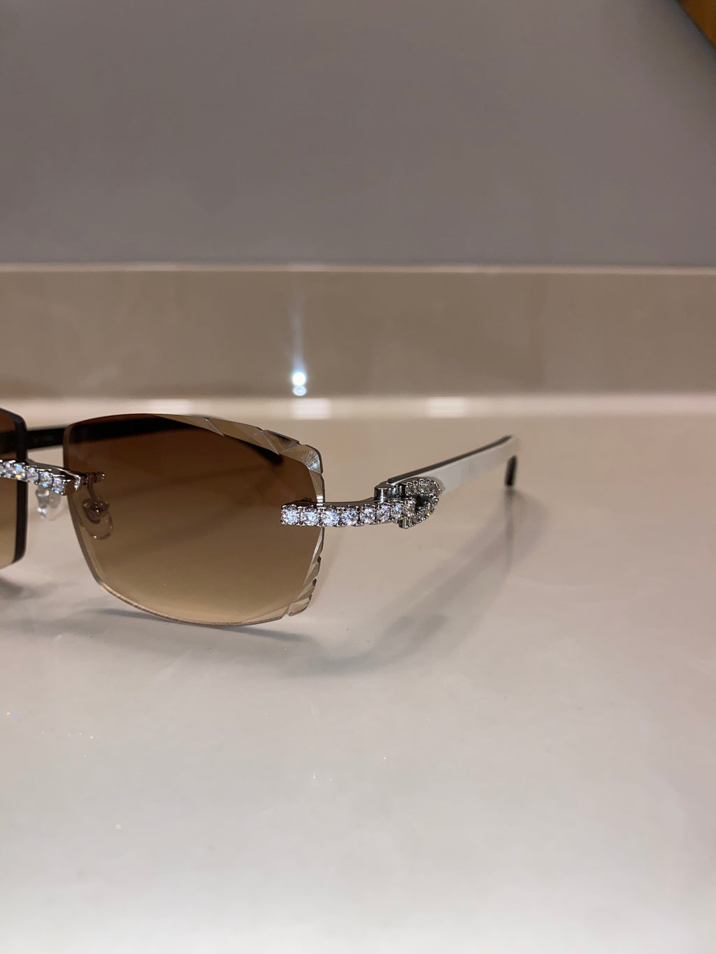 Diamond Silver Hennessy White Buffs Cut Lens