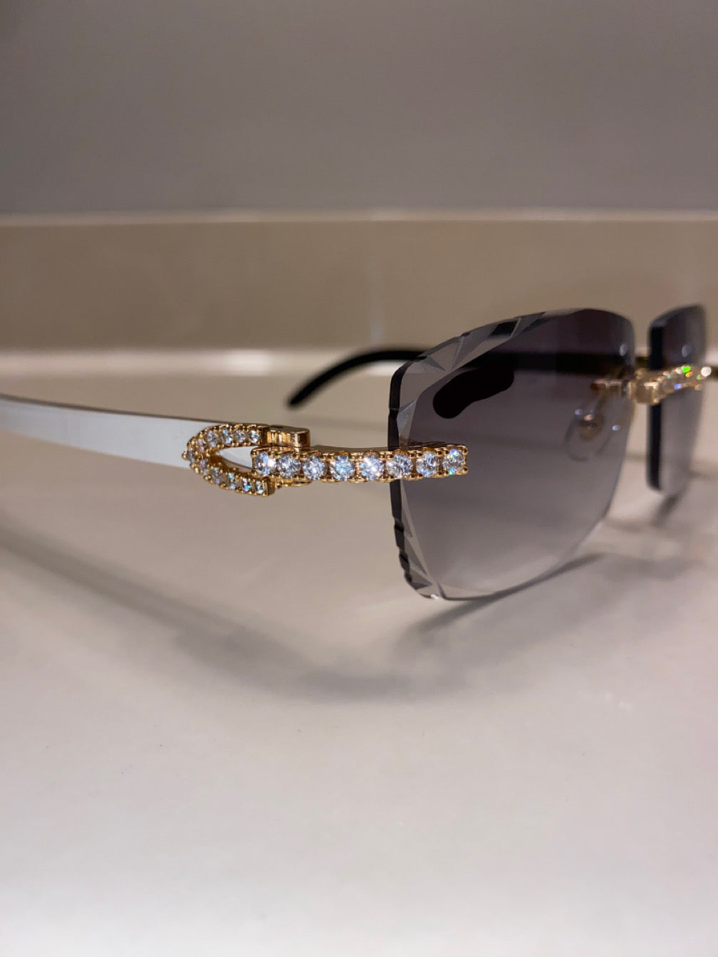 Diamond Gold White Buffs Faded Grey Cut Lens