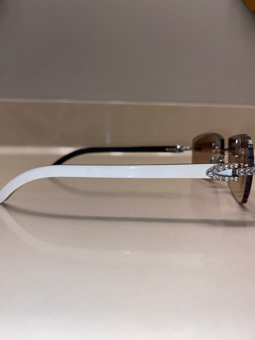 Diamond Silver Hennessy White Buffs Cut Lens