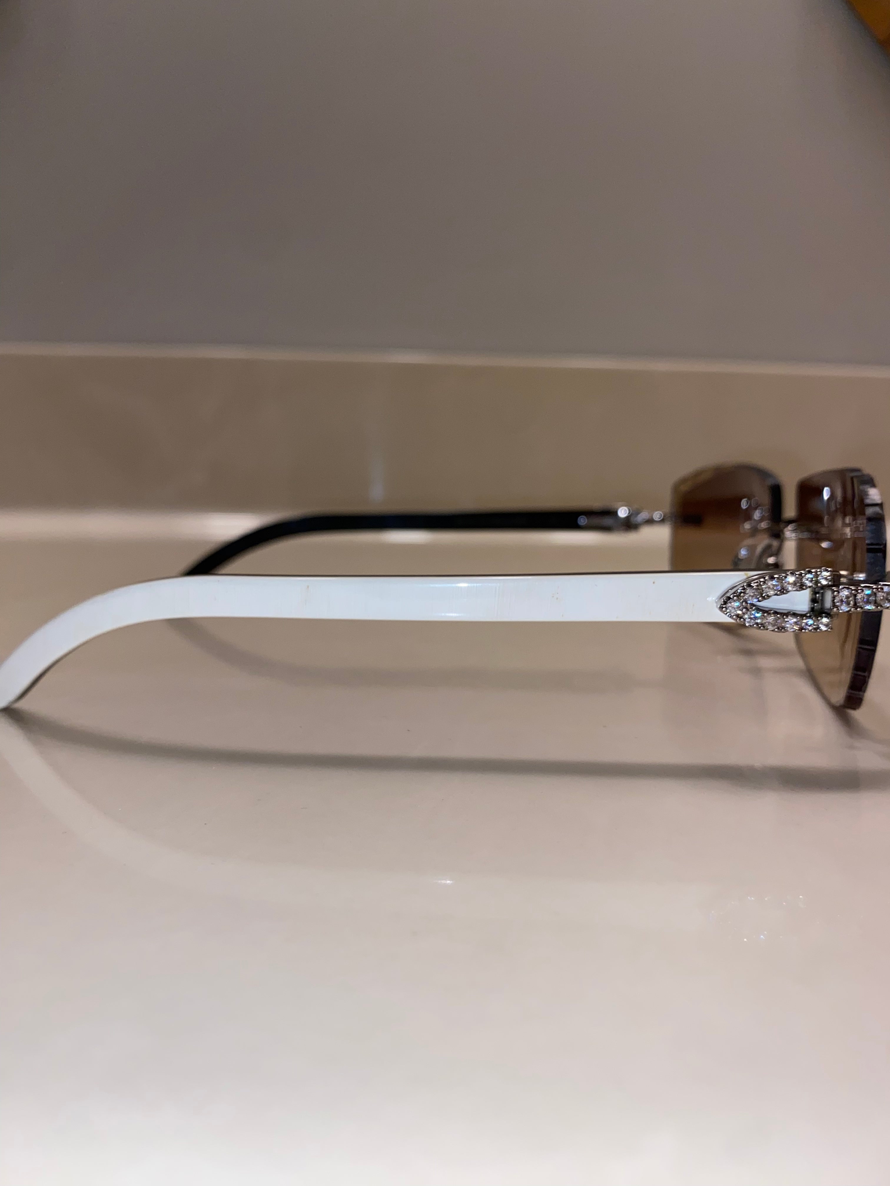 Diamond Silver Hennessy White Buffs Cut Lens