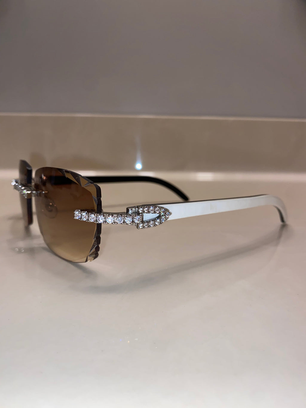 Diamond Silver Hennessy White Buffs Cut Lens