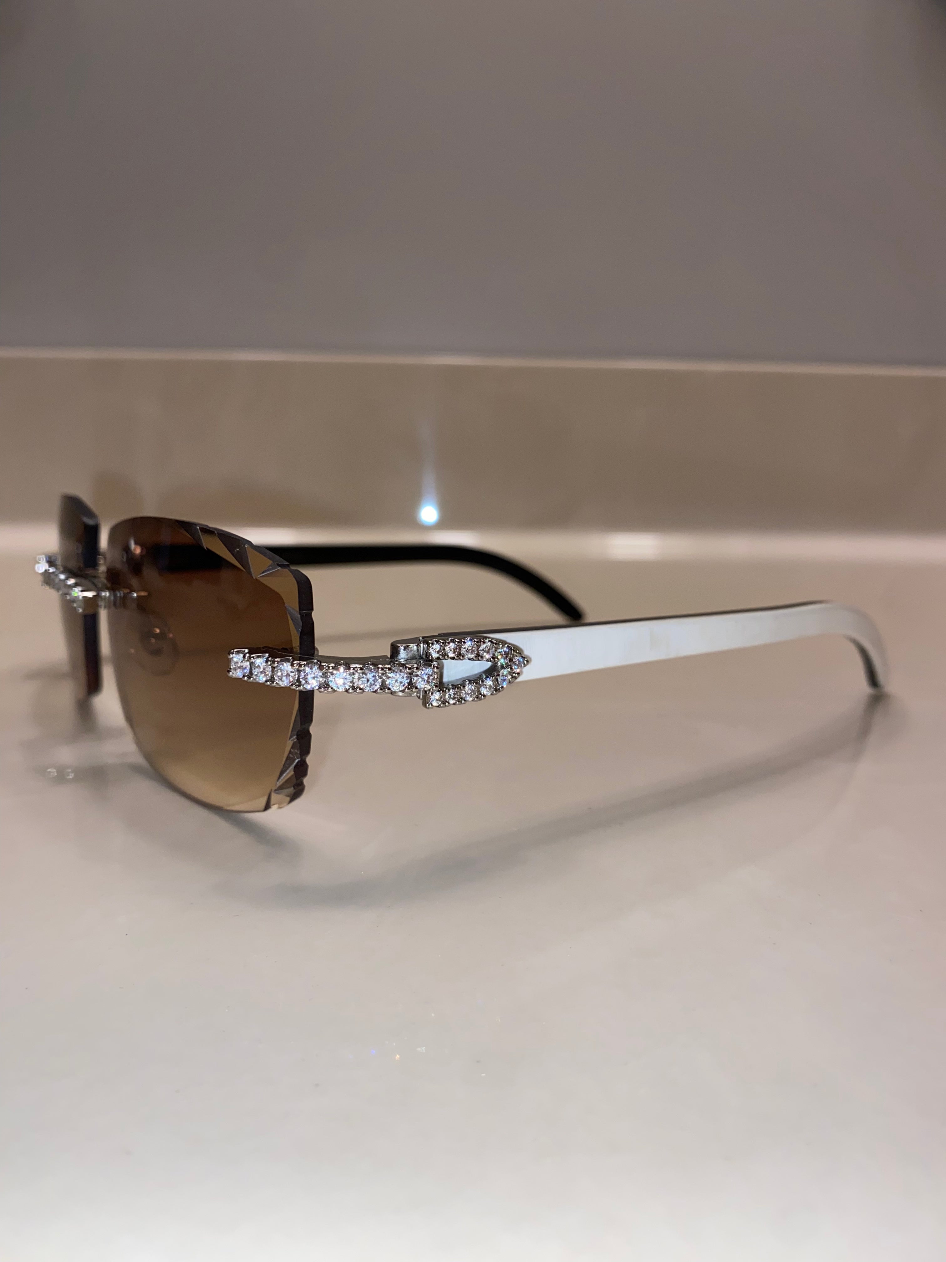 Diamond Silver Hennessy White Buffs Cut Lens