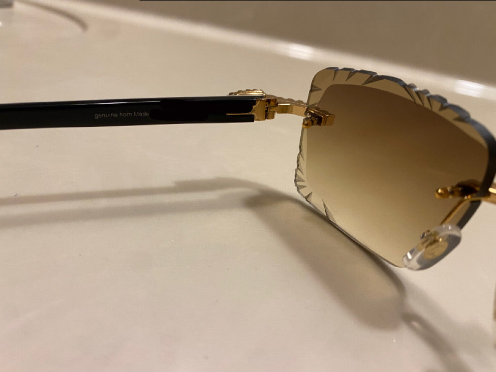 White Buffs Hennessy Large Cut Lens Diamond Frame