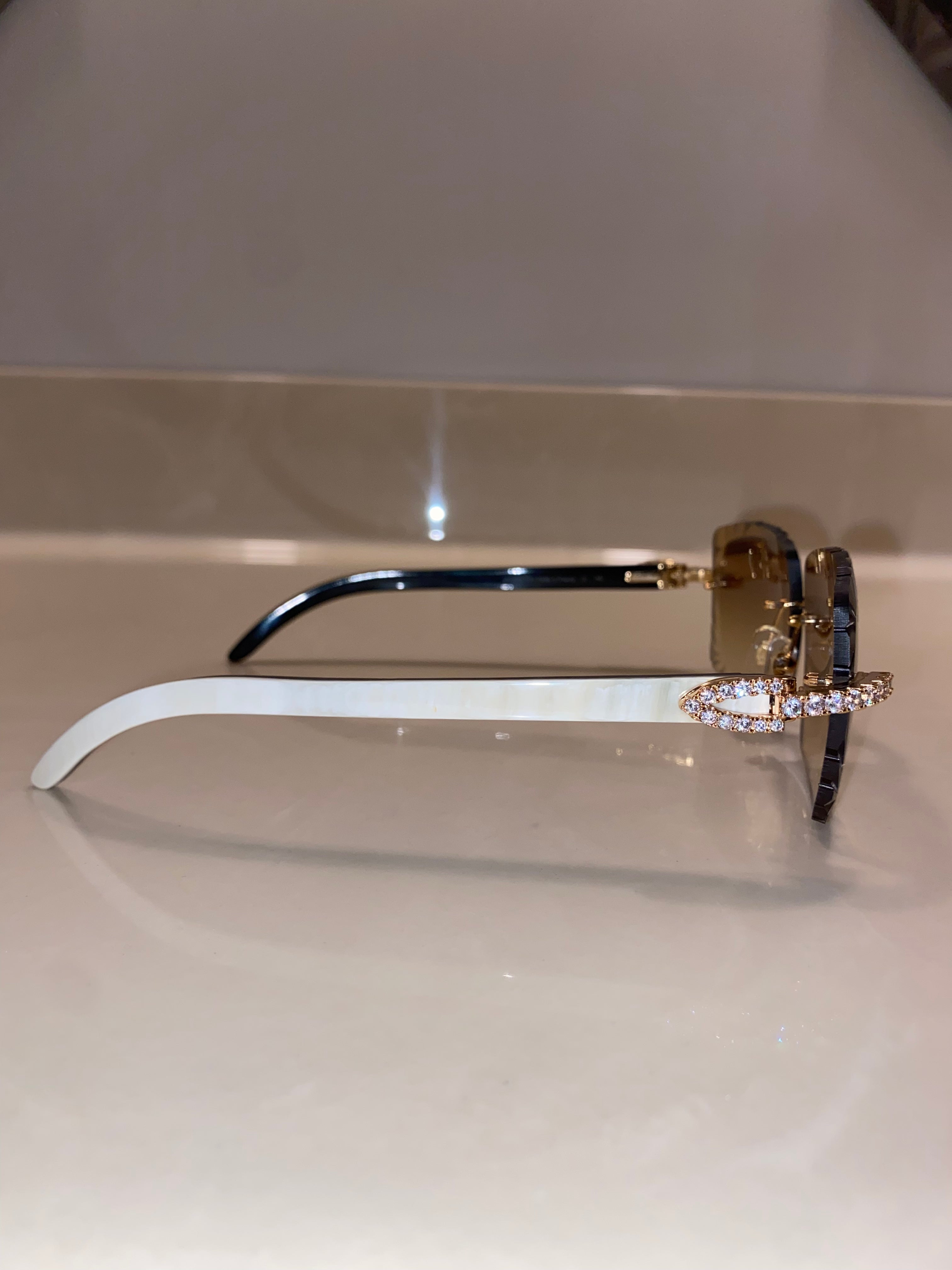 White Buffs Hennessy Large Cut Lens Diamond Frame