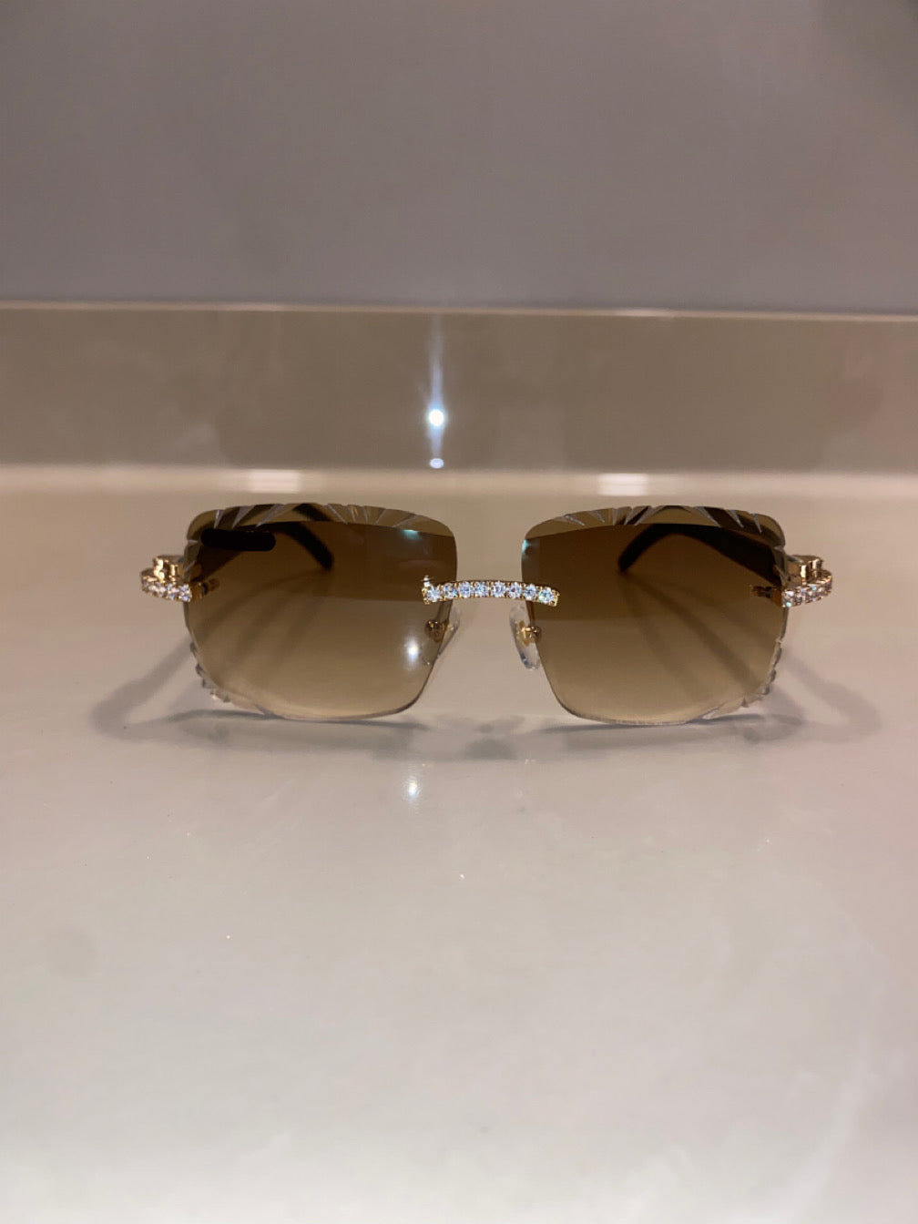 White Buffs Hennessy Large Cut Lens Diamond Frame