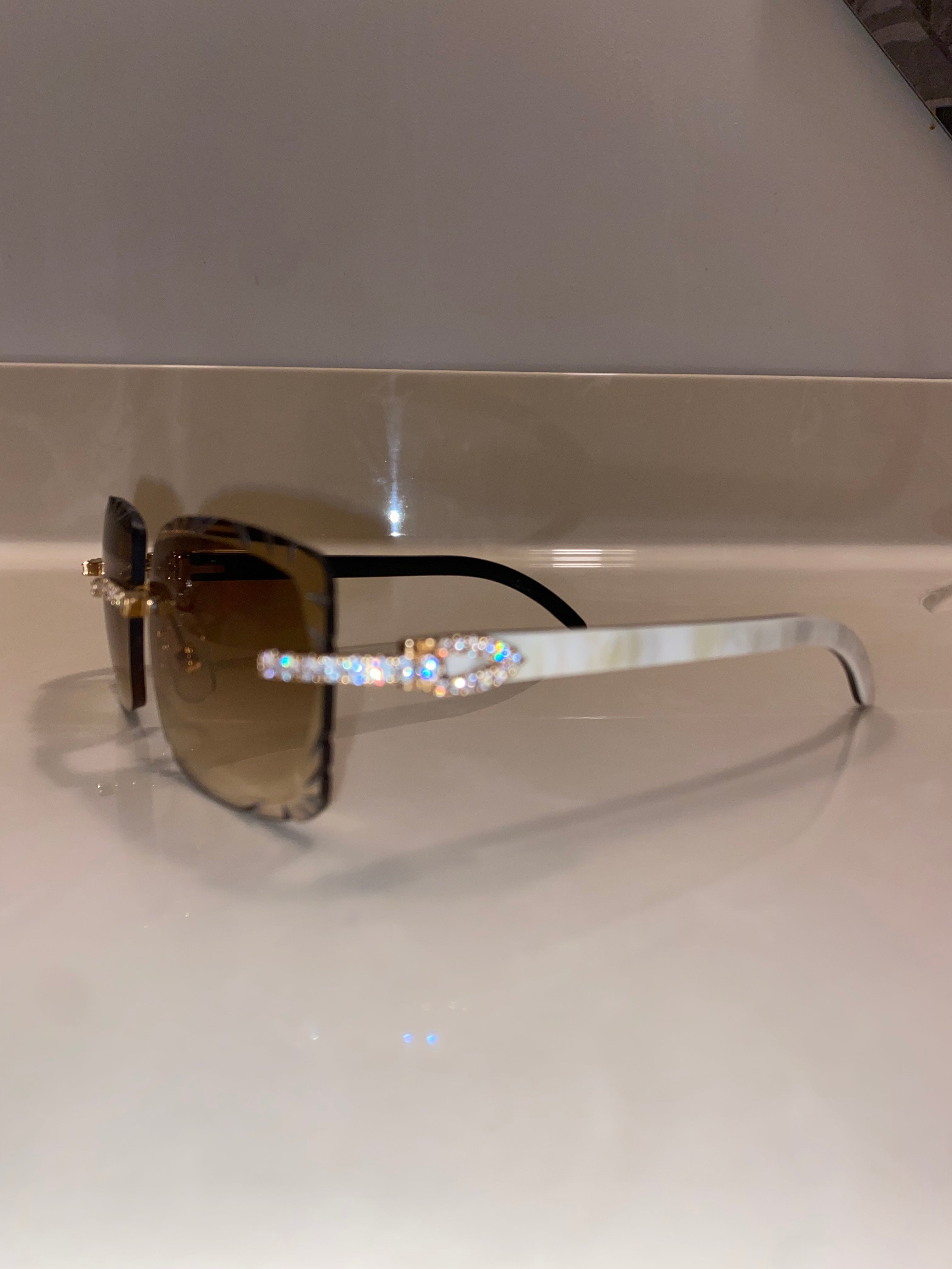 White Buffs Hennessy Large Cut Lens Diamond Frame