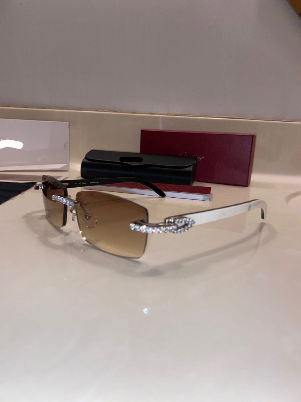 Classic Hennessy Silver/Gold Diamond White Buffs