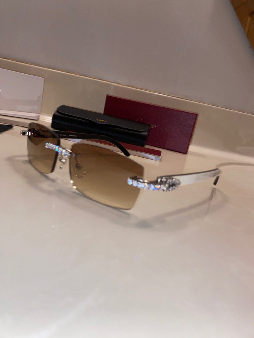 Classic Hennessy Silver/Gold Diamond White Buffs