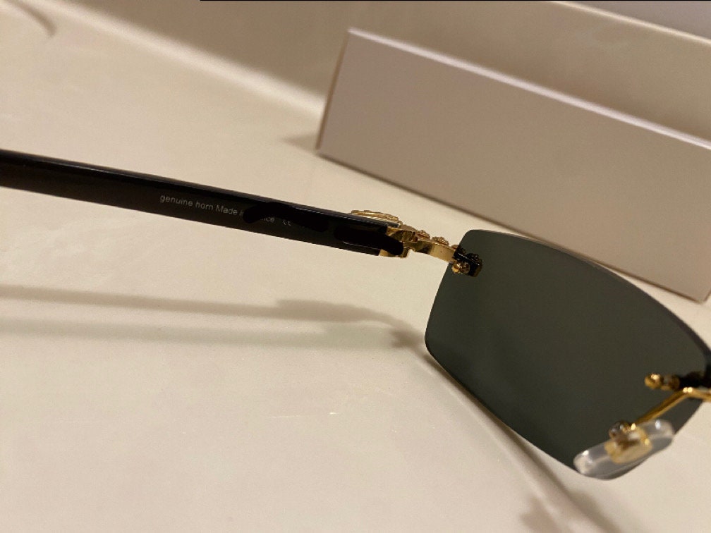 White Buffs Black Tinted Lens Diamond Frame Classic Size