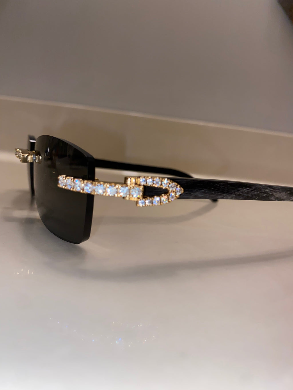 Classic Black Lens Gold Diamond Frame Black Buffs